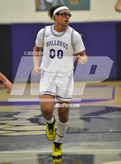 Thumbnail 3 in Desert Ridge vs Queen Creek photogallery.