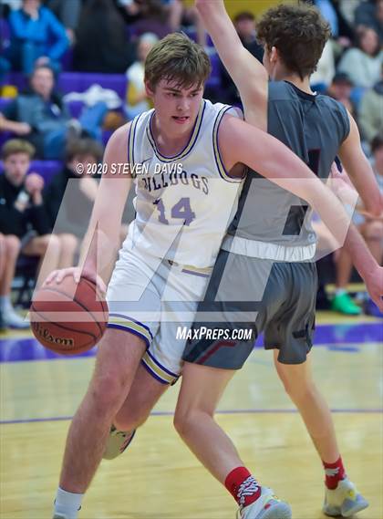 Thumbnail 3 in Desert Ridge vs Queen Creek photogallery.