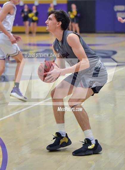 Thumbnail 3 in Desert Ridge vs Queen Creek photogallery.