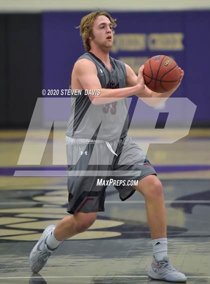 Thumbnail 3 in Desert Ridge vs Queen Creek photogallery.