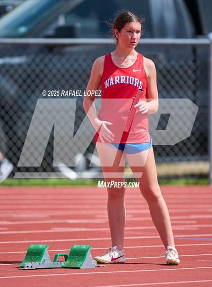 Thumbnail 1 in Rosehill Eagle Relays (4x200M) photogallery.