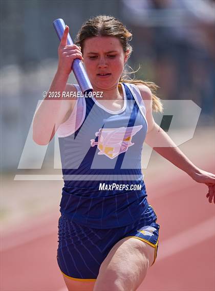 Thumbnail 1 in Rosehill Eagle Relays (4x200M) photogallery.