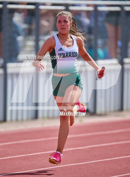 Thumbnail 1 in Rosehill Eagle Relays (4x200M) photogallery.