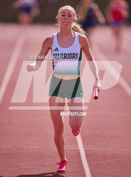 Thumbnail 3 in Rosehill Eagle Relays (4x200M) photogallery.
