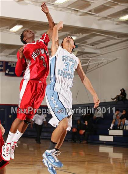 Thumbnail 2 in Sylmar vs. Hollywood (Bell-Jeff Holiday Classic) photogallery.