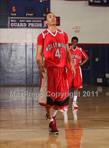 Thumbnail 1 in Sylmar vs. Hollywood (Bell-Jeff Holiday Classic) photogallery.