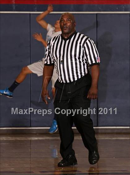 Thumbnail 3 in Sylmar vs. Hollywood (Bell-Jeff Holiday Classic) photogallery.