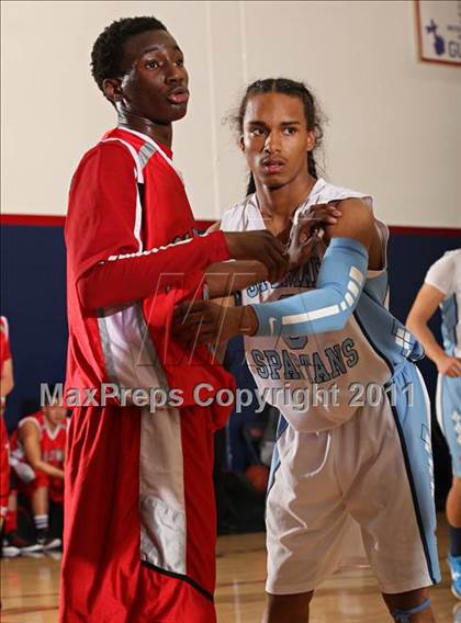 Thumbnail 1 in Sylmar vs. Hollywood (Bell-Jeff Holiday Classic) photogallery.