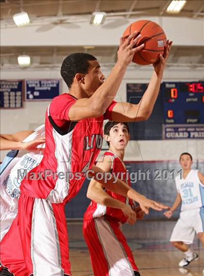Thumbnail 3 in Sylmar vs. Hollywood (Bell-Jeff Holiday Classic) photogallery.