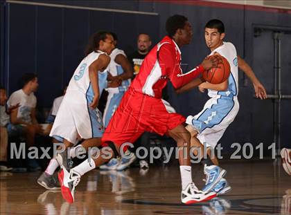 Thumbnail 1 in Sylmar vs. Hollywood (Bell-Jeff Holiday Classic) photogallery.