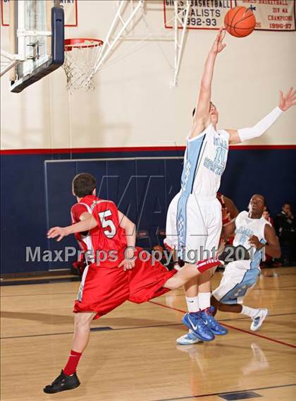 Thumbnail 3 in Sylmar vs. Hollywood (Bell-Jeff Holiday Classic) photogallery.