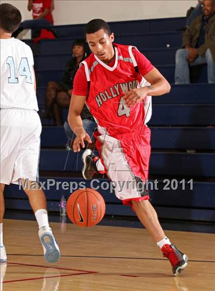 Thumbnail 3 in Sylmar vs. Hollywood (Bell-Jeff Holiday Classic) photogallery.