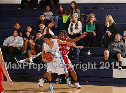 Thumbnail 1 in Sylmar vs. Hollywood (Bell-Jeff Holiday Classic) photogallery.
