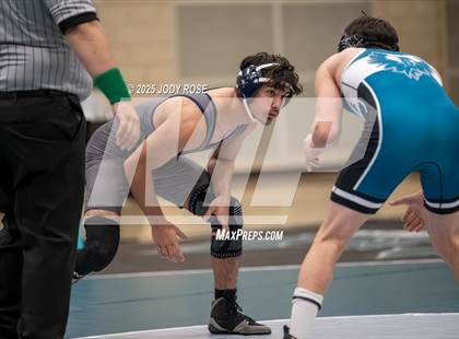 Thumbnail 1 in Farmington vs Syracuse photogallery.