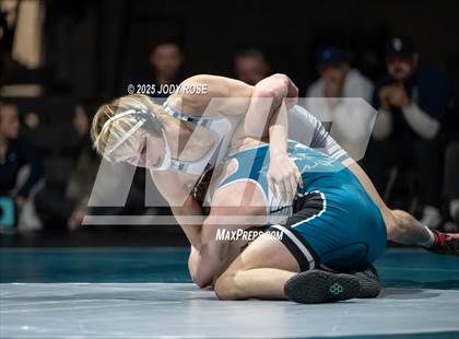 Thumbnail 3 in Farmington vs Syracuse photogallery.