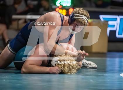 Thumbnail 1 in Farmington vs Syracuse photogallery.