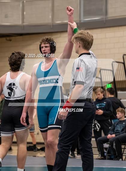 Thumbnail 3 in Farmington vs Syracuse photogallery.