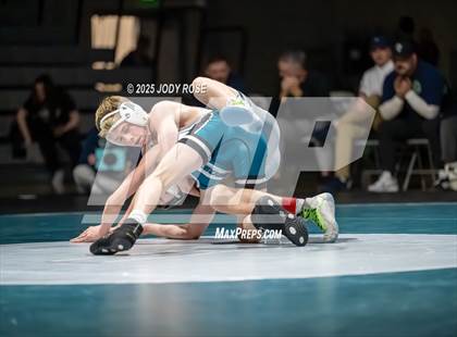 Thumbnail 1 in Farmington vs Syracuse photogallery.