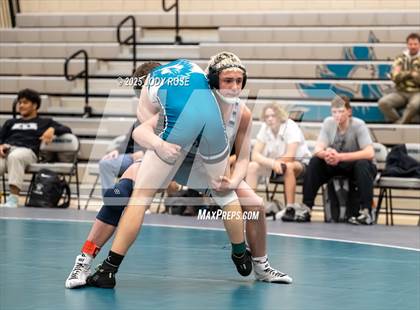 Thumbnail 1 in Farmington vs Syracuse photogallery.