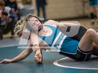 Thumbnail 1 in Farmington vs Syracuse photogallery.