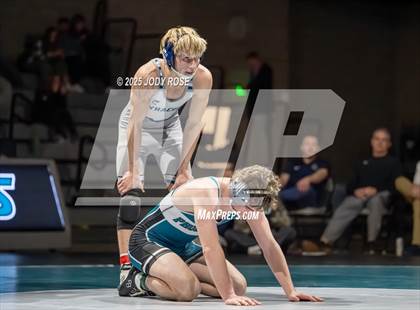 Thumbnail 3 in Farmington vs Syracuse photogallery.
