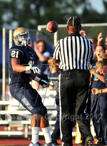 Thumbnail 1 in South @ Vista Murrieta photogallery.