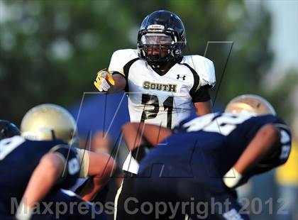 Thumbnail 3 in South @ Vista Murrieta photogallery.