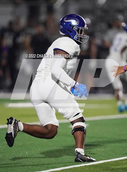Thumbnail 3 in Nolan Catholic @ College Station photogallery.