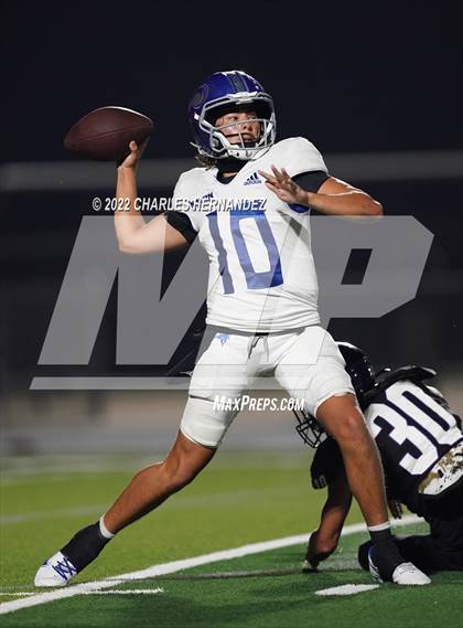 Thumbnail 1 in Nolan Catholic @ College Station photogallery.