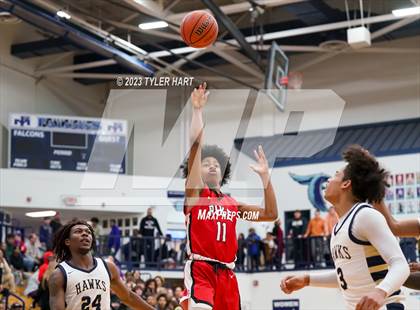Thumbnail 1 in Pike vs. Decatur Central (IHSAA 4A Sectional 11 semi-final) photogallery.
