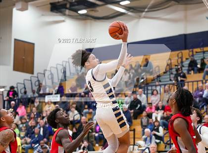 Thumbnail 1 in Pike vs. Decatur Central (IHSAA 4A Sectional 11 semi-final) photogallery.