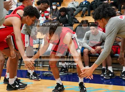 Thumbnail 1 in Pike vs. Decatur Central (IHSAA 4A Sectional 11 semi-final) photogallery.
