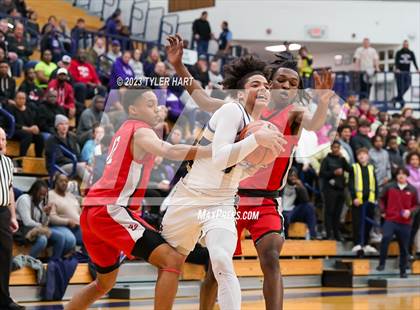 Thumbnail 2 in Pike vs. Decatur Central (IHSAA 4A Sectional 11 semi-final) photogallery.