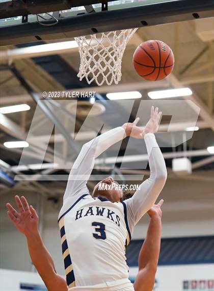 Thumbnail 2 in Pike vs. Decatur Central (IHSAA 4A Sectional 11 semi-final) photogallery.