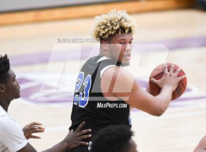 Thumbnail 1 in Comenius School vs Carmel Christian (Hickory Tavern/Chick-fil-A Blakeney Classic) photogallery.