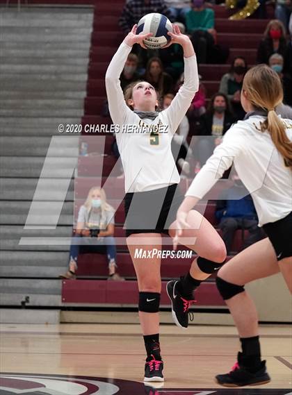 Thumbnail 2 in Lexington vs. Franklin (UIL 3A Bi-District Playoff) photogallery.