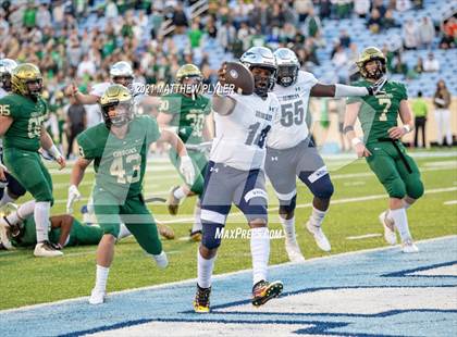Thumbnail 1 in Cardinal Gibbons vs. Grimsley (1 of 2 - NCHSAA 4A Final - the Game) photogallery.