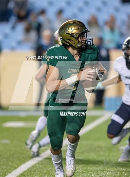 Thumbnail 1 in Cardinal Gibbons vs. Grimsley (1 of 2 - NCHSAA 4A Final - the Game) photogallery.
