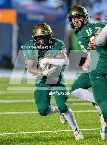 Thumbnail 3 in Cardinal Gibbons vs. Grimsley (1 of 2 - NCHSAA 4A Final - the Game) photogallery.