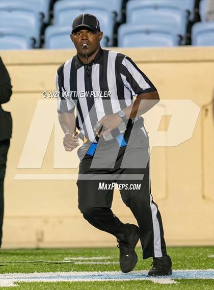 Thumbnail 3 in Cardinal Gibbons vs. Grimsley (1 of 2 - NCHSAA 4A Final - the Game) photogallery.