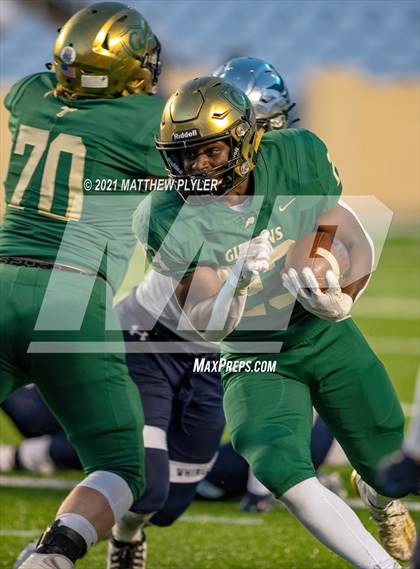 Thumbnail 1 in Cardinal Gibbons vs. Grimsley (1 of 2 - NCHSAA 4A Final - the Game) photogallery.