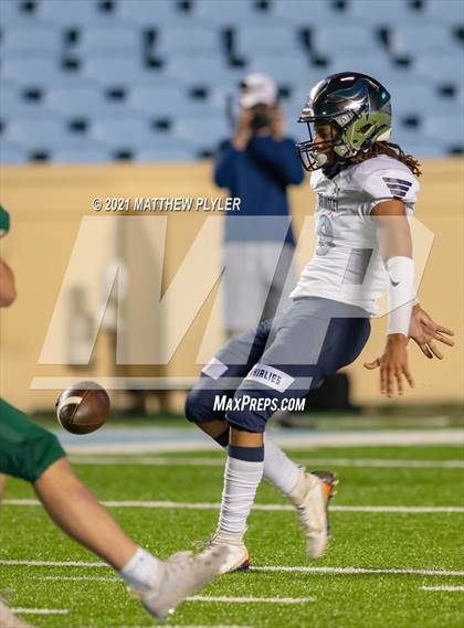 Thumbnail 3 in Cardinal Gibbons vs. Grimsley (1 of 2 - NCHSAA 4A Final - the Game) photogallery.