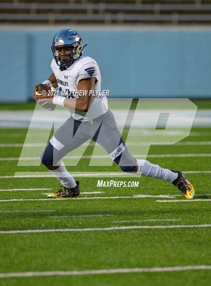 Thumbnail 1 in Cardinal Gibbons vs. Grimsley (1 of 2 - NCHSAA 4A Final - the Game) photogallery.