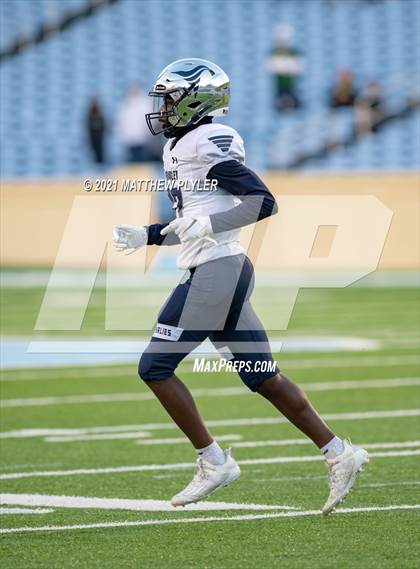 Thumbnail 1 in Cardinal Gibbons vs. Grimsley (1 of 2 - NCHSAA 4A Final - the Game) photogallery.
