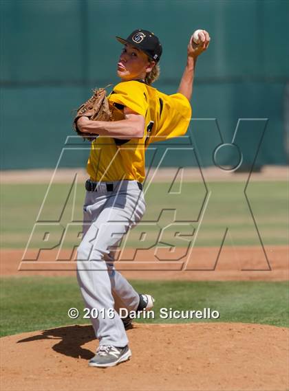 Thumbnail 2 in Gilbert vs. Bartlesville (Bob Everett Baseball Classic) photogallery.