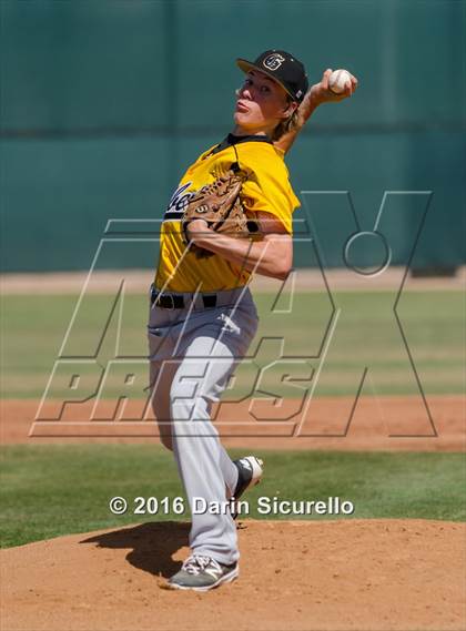 Thumbnail 3 in Gilbert vs. Bartlesville (Bob Everett Baseball Classic) photogallery.
