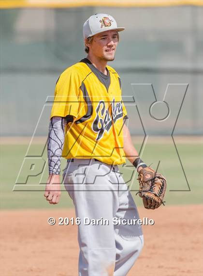 Thumbnail 1 in Gilbert vs. Bartlesville (Bob Everett Baseball Classic) photogallery.