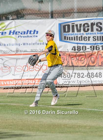 Thumbnail 3 in Gilbert vs. Bartlesville (Bob Everett Baseball Classic) photogallery.