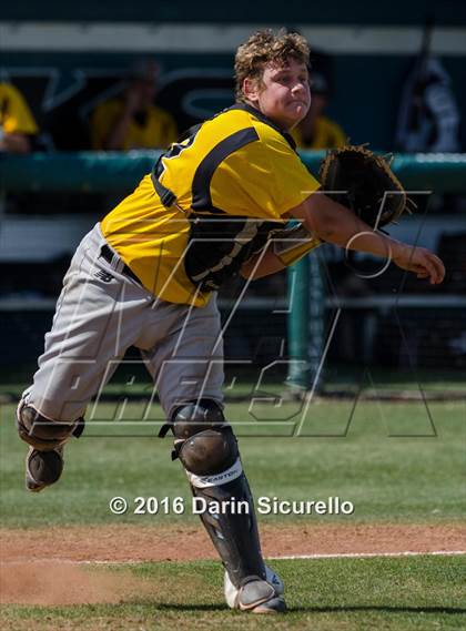 Thumbnail 3 in Gilbert vs. Bartlesville (Bob Everett Baseball Classic) photogallery.
