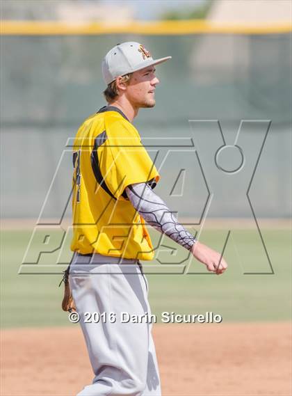 Thumbnail 2 in Gilbert vs. Bartlesville (Bob Everett Baseball Classic) photogallery.